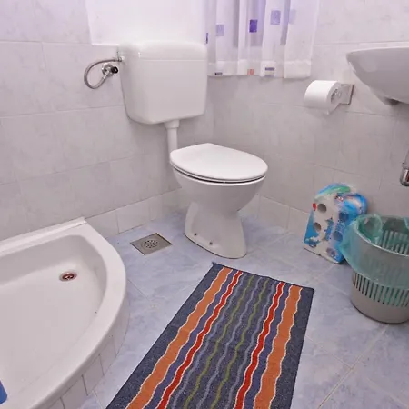 Appartement Seaside Secluded Cove Pobij, Hvar - 5712 Gdinj