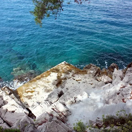Apartment Seaside Secluded Cove Pobij, Hvar - 5712 Gdinj