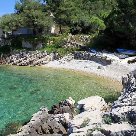 Apartment Seaside Secluded Cove Pobij, Hvar - 5712 Gdinj