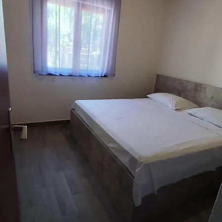 Apartamento Seaside Secluded Cove Pobij, Hvar - 5712 Gdinj