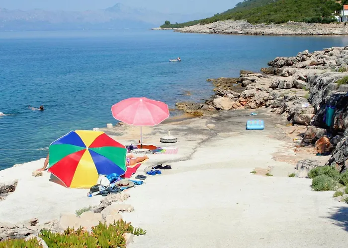 Seaside Secluded Cove Pobij, Hvar - 5712 Apartman Gdinj